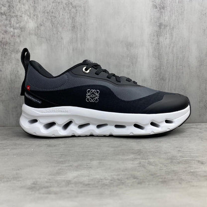 LW Sneakers