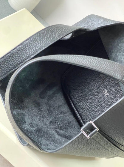 Bucket Bag Black